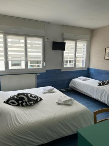 Hote De La Plage Dunkirk Exterior photo