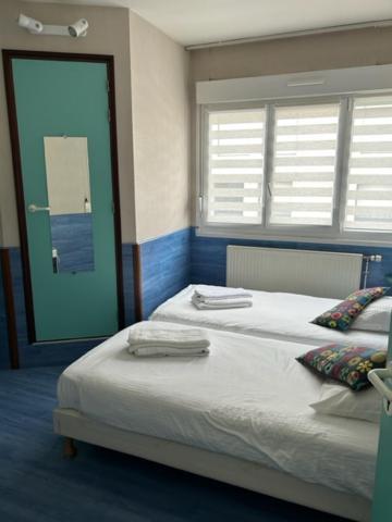 Hote De La Plage Dunkirk Exterior photo